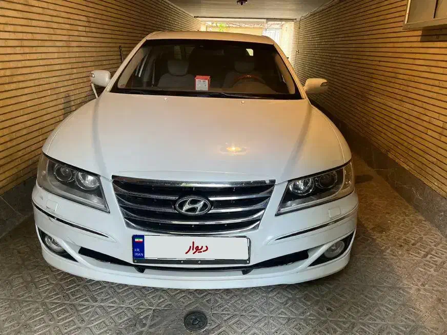 آزرا کالیفرنیا ۲۰۱۱ سفید|خودرو سواری و وانت|اصفهان, زهران|دیوار