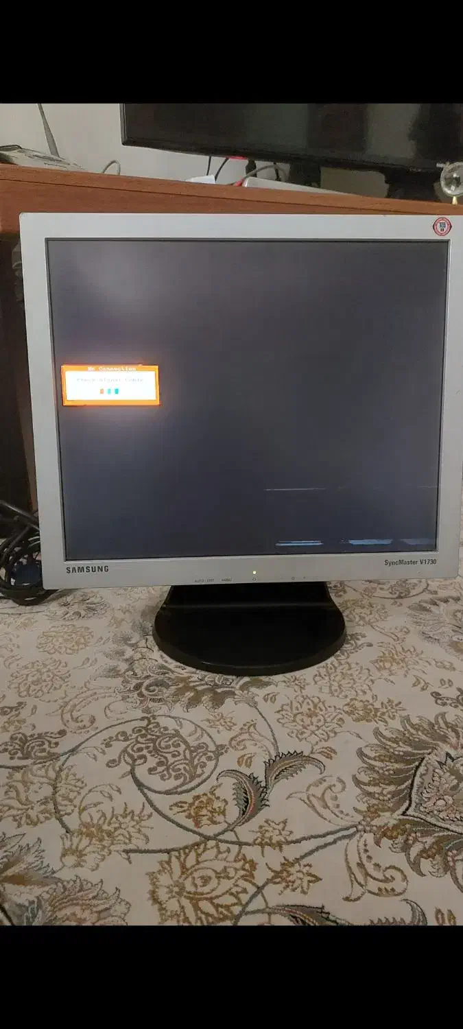 مانیتور ۱۷ اینچ سامسونگ|قطعات و لوازم جانبی رایانه|تهران, هفده شهریور|دیوار