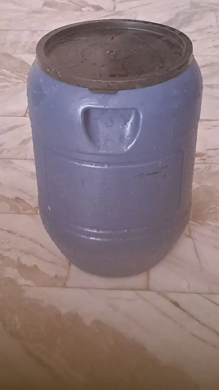 گالن ۲۰لیتری|ظروف نگهدارنده، پلاستیکی، یک‌بارمصرف|قزوین, |دیوار