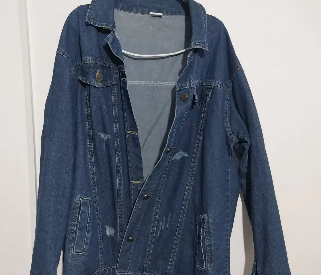 کت جین|لباس|رشت, دروازه لاکان|دیوار