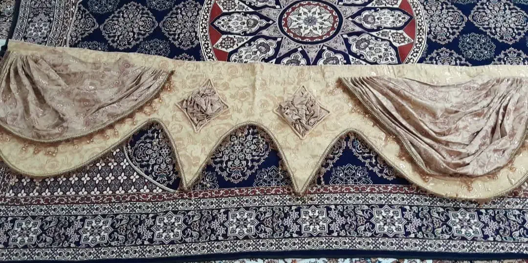 پرده  چروک شده چون خیلی وقته توچمدونه|پرده، رانر، رومیزی|اهواز, شهرک دانشگاه|دیوار