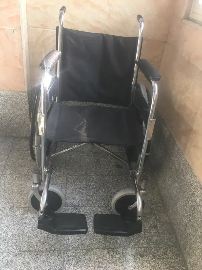 ویلچر تاشو(JTS) شرکتی کم کار  درحدنو|آرایشی، بهداشتی، درمانی|تهران, آذربایجان|دیوار