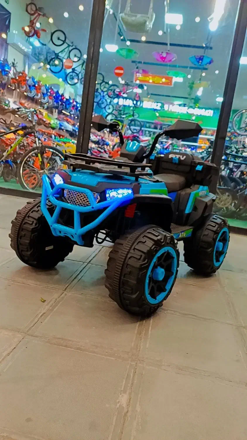 ماشین شارژی موتورچهارچرخ شارژی تحمل وزن بالا|اسباب و اثاث بچه|مشهد, توس (بلوار توس)|دیوار