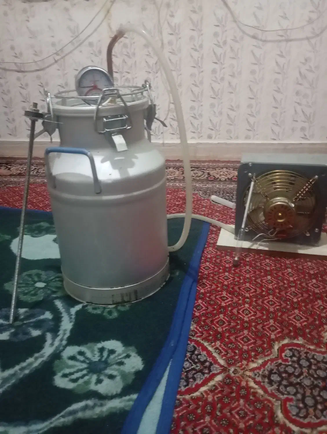 دستگاه گلاب گیر|ظروف پخت‌وپز|دورود, |دیوار