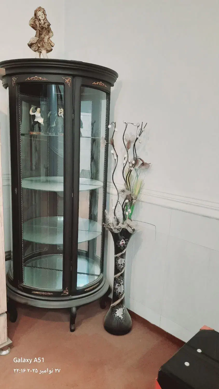 ویترین|بوفه، ویترین، کنسول|اصفهان, کوی میلاد|دیوار