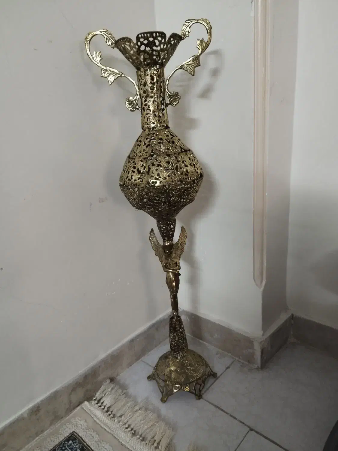 گلدان برنجی|گل مصنوعی|گلستان (تهران), |دیوار