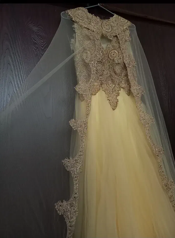 لباس عروس مدل فرحی دو تیکه|لباس|کاشان, باغ ماجد|دیوار