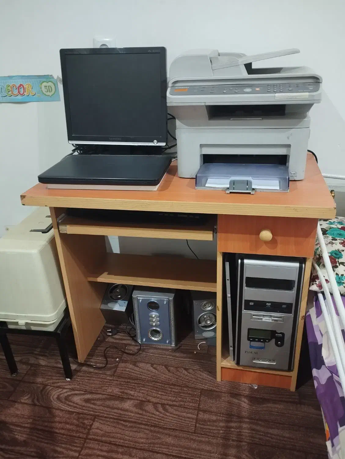 میز کامپیوتر در حد نو|میز تحریر و کامپیوتر|شوش, |دیوار