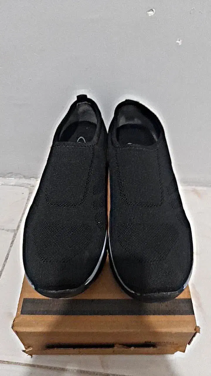 کفش راحت جورایی سایز ۴۵|کیف، کفش، کمربند|پرند, فاز ۶|دیوار