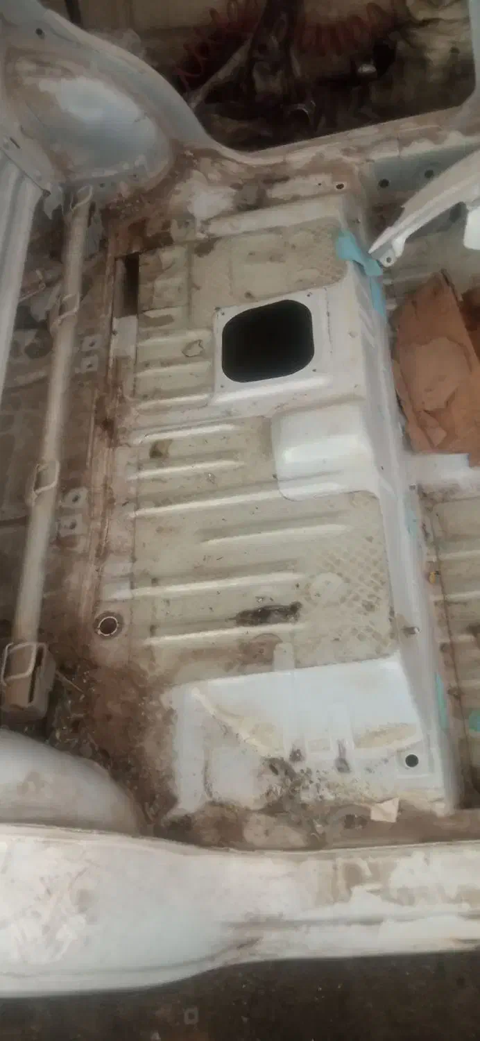 اسکلت سینا تصادفی|قطعات یدکی و لوازم جانبی|قم, کوه سفید|دیوار