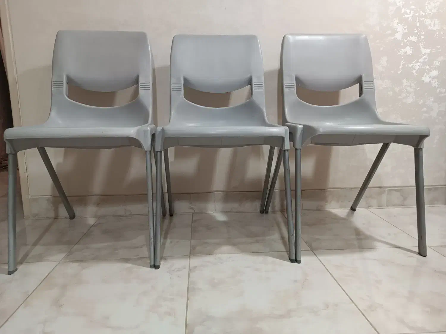 صندلی|صندلی و نیمکت|شیراز, شاه قلی بیگی|دیوار