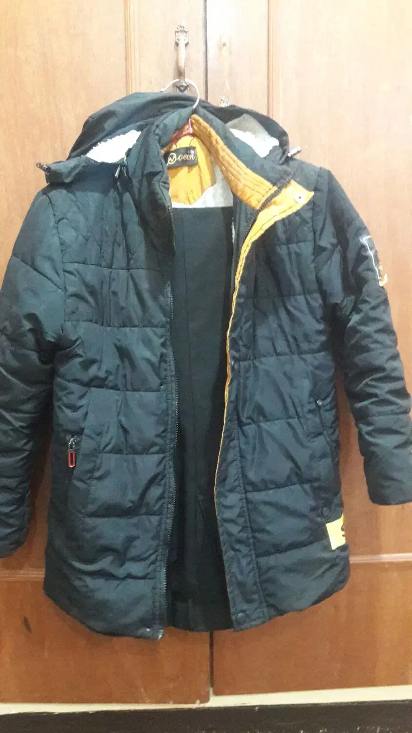 کاپشن|کفش و لباس بچه|اهواز, سپیدار|دیوار