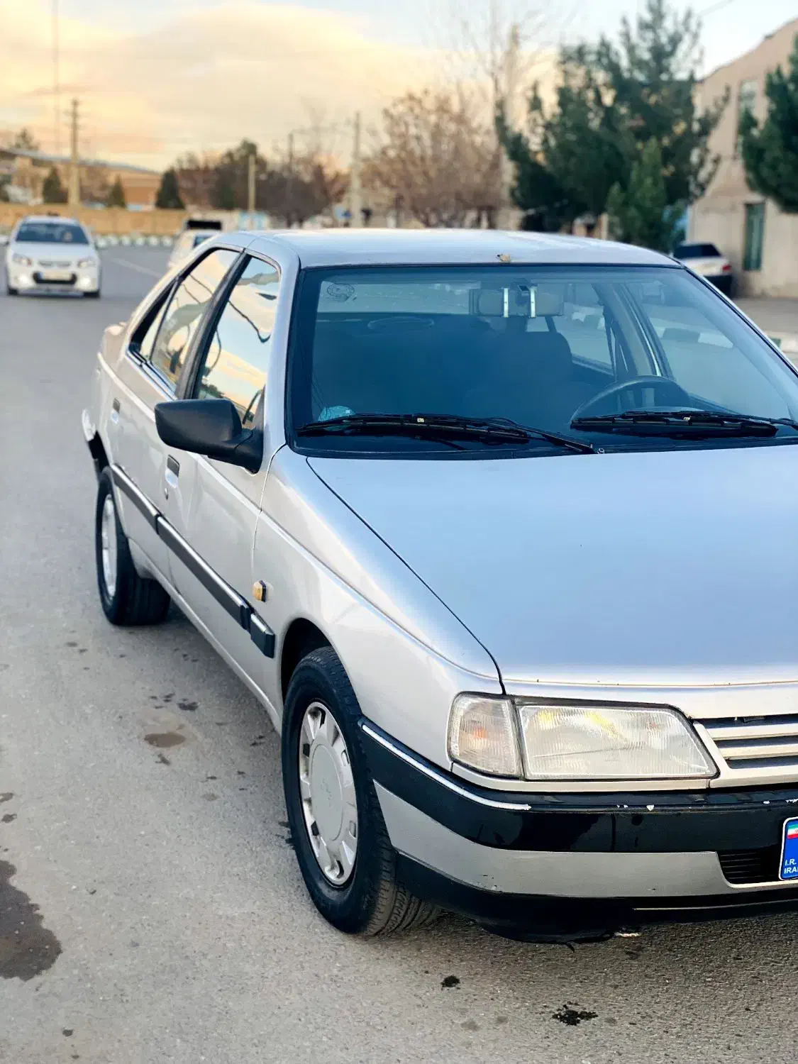 پژو 405 مدل 84|خودرو سواری و وانت|هشتگرد, شهرک وحدت|دیوار