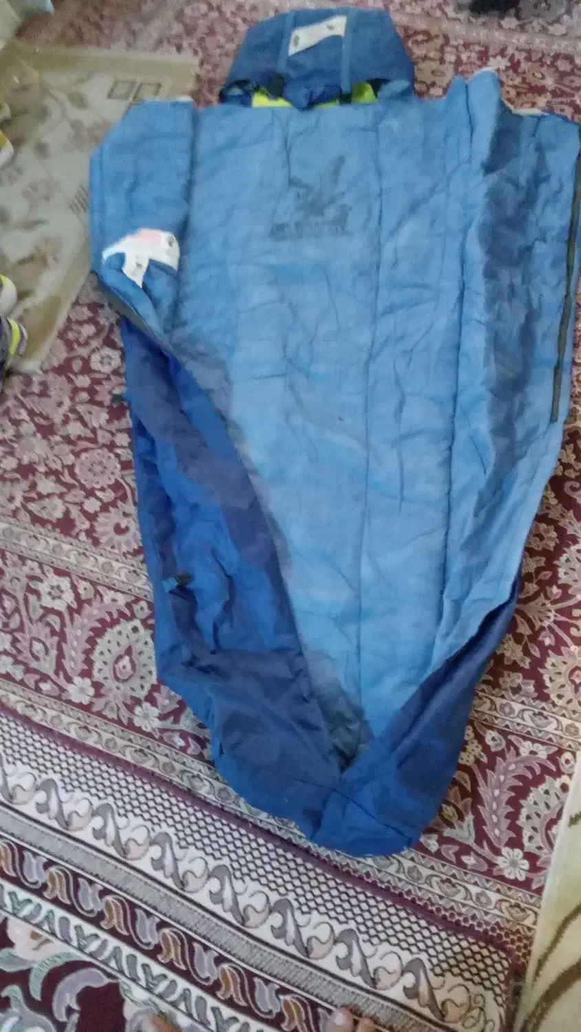کیسه خواب آمریکایی اصل. کارکرده در حد نو . تک نفره|کوهنوردی و کمپینگ|تاکستان, |دیوار