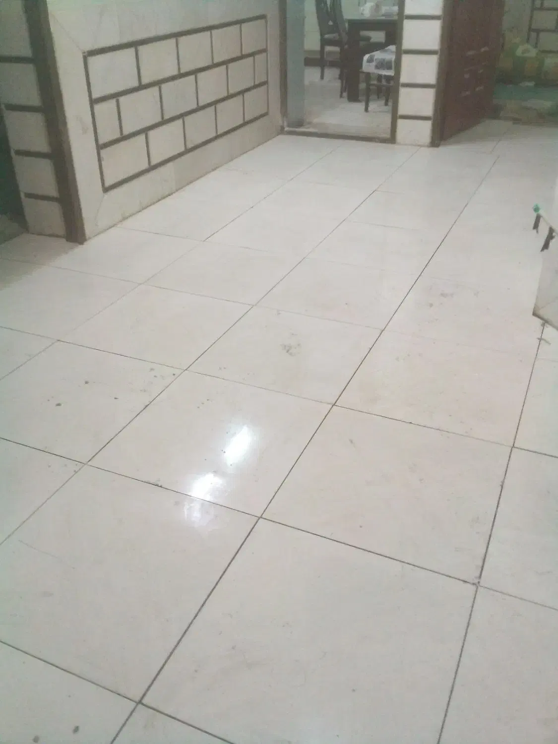 کاشی کاری نمای کاری لکه گیری|خدمات پیشه و مهارت|زاهدان, |دیوار