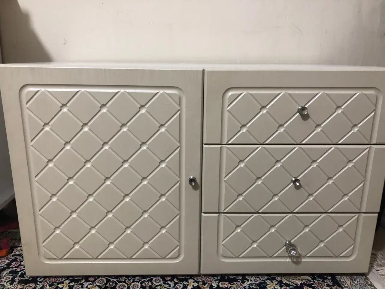 کمد و کنار تختی|جاکفشی، کمد، دراور|اصفهان, باغ زیار|دیوار