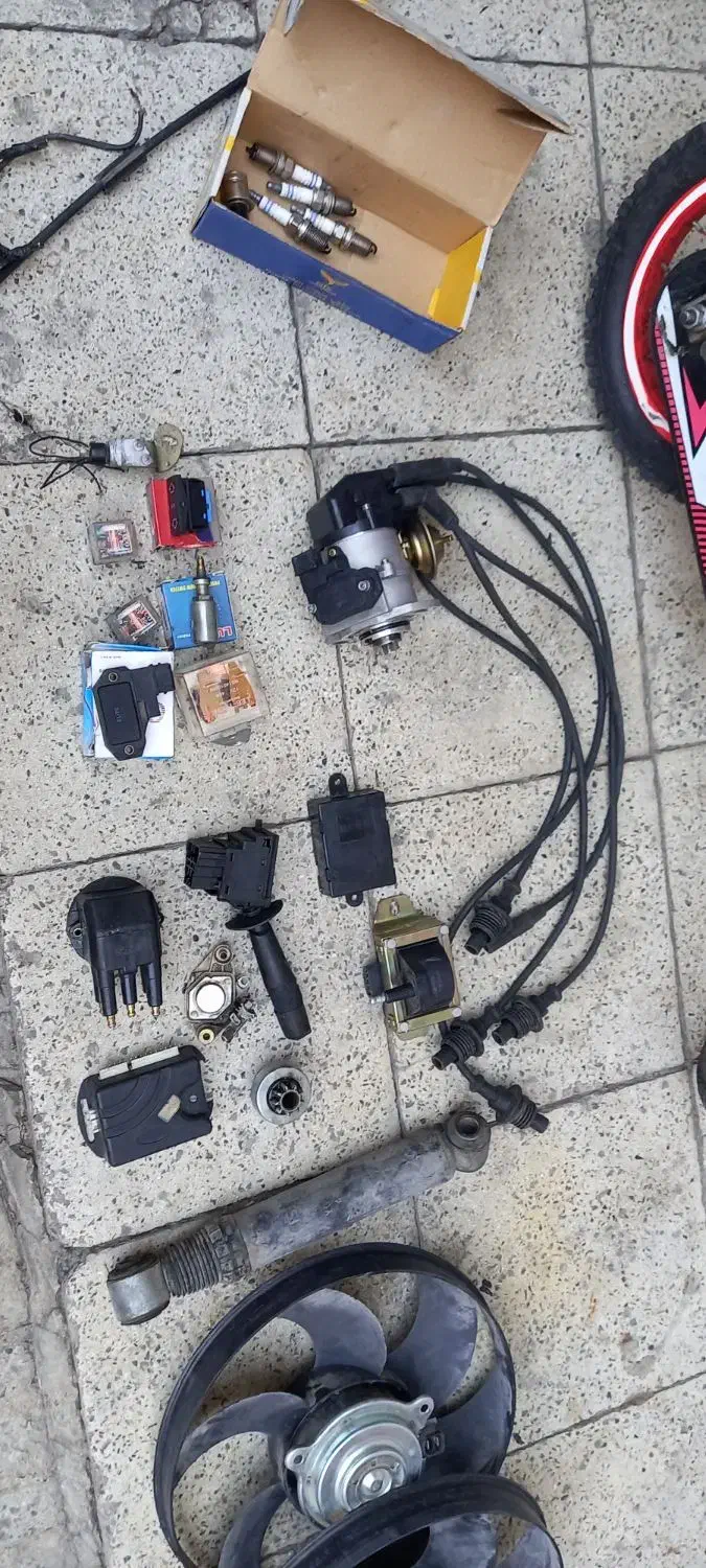 فروش قطعات پژو۲۰۰۰|قطعات یدکی و لوازم جانبی|بهارستان, |دیوار