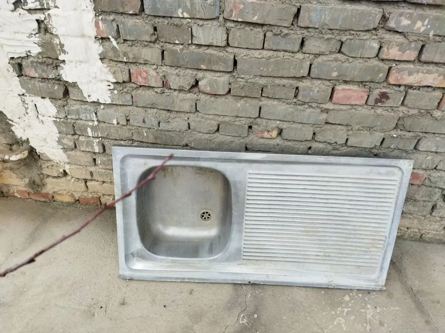 سینک ظرفشویی|آب‌چکان و نظم‌دهنده ظروف|خوی, |دیوار