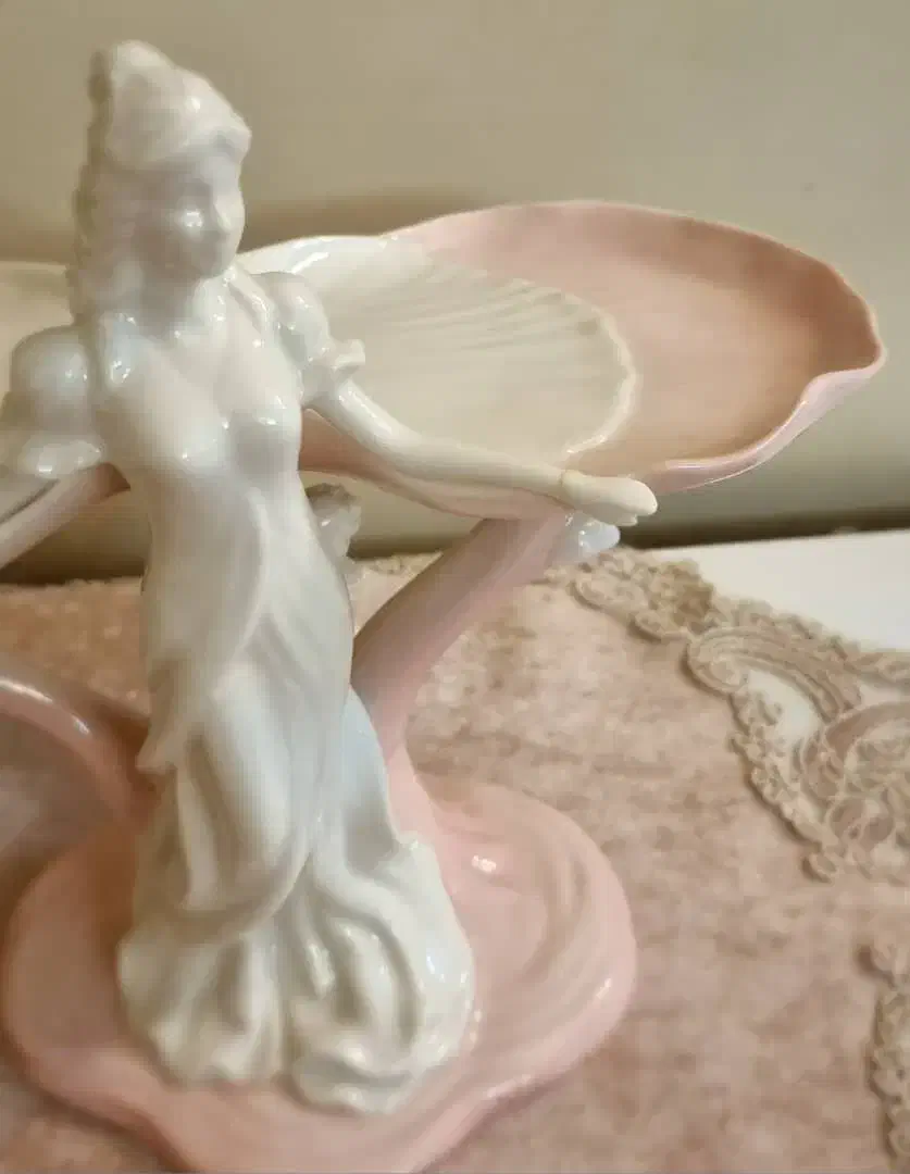 ظرف چینی نایاب فرشته لمونژ|ظروف سرو و پذیرایی|تهران, قاسمآباد|دیوار