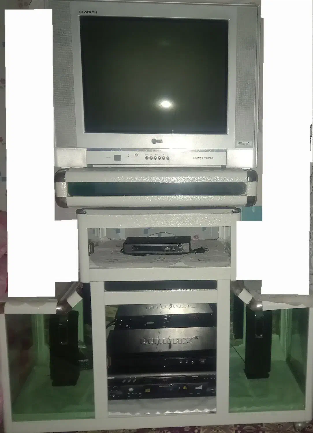 فروش تلویزیون ( ال جی ۲۱ اینچ) ، همراه میز|تلویزیون و پروژکتور|میاندوآب, |دیوار