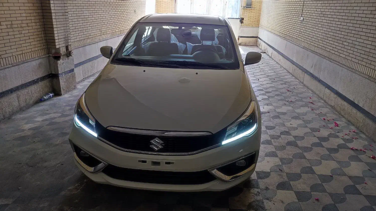 سوزکی سیاز|خودرو سواری و وانت|شیراز, بعثت|دیوار