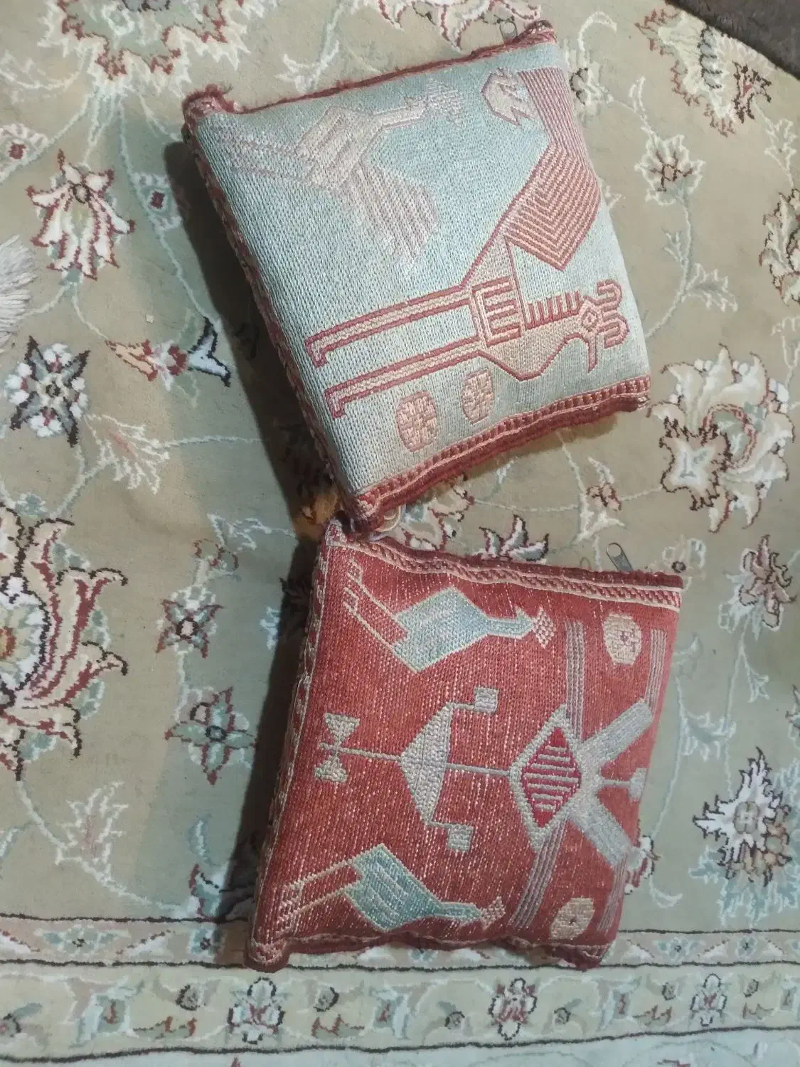 کوسن دست بافت|پشتی|شیراز, بالا کفت|دیوار