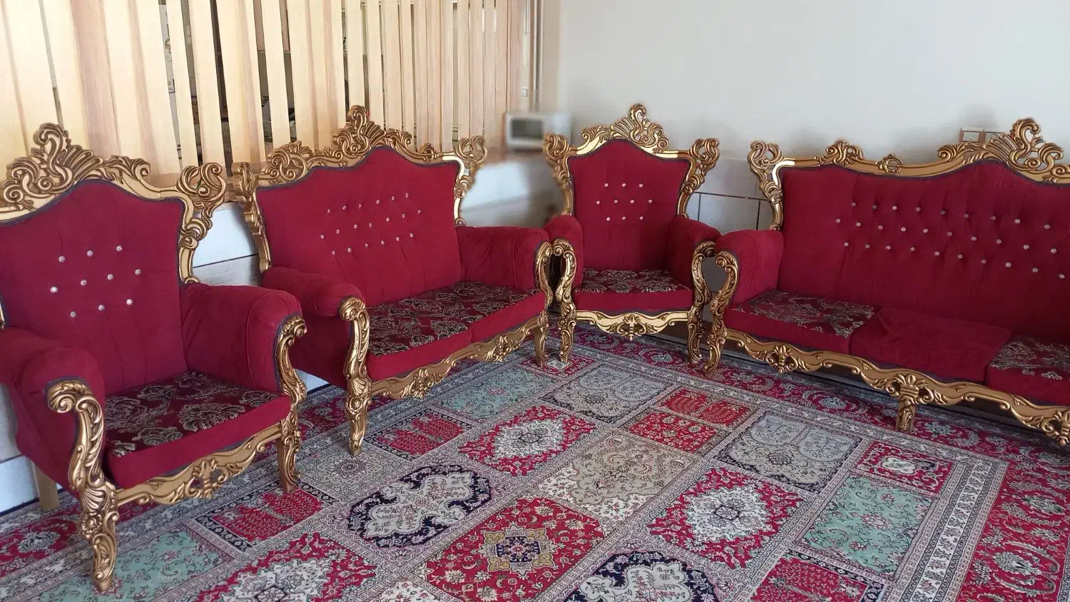 یک دست مبل رزین|مبلمان خانگی و میز عسلی|اصفهان, ارداجی|دیوار