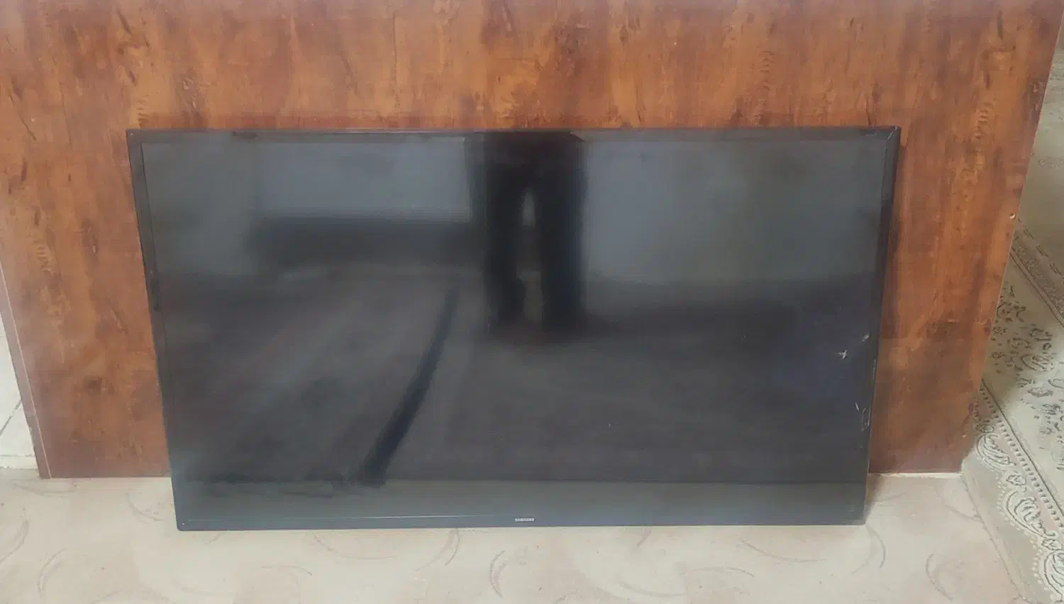 تلویزیون سامسونگ نیاز به تعمیر|تلویزیون و پروژکتور|پرند, فاز ۵|دیوار