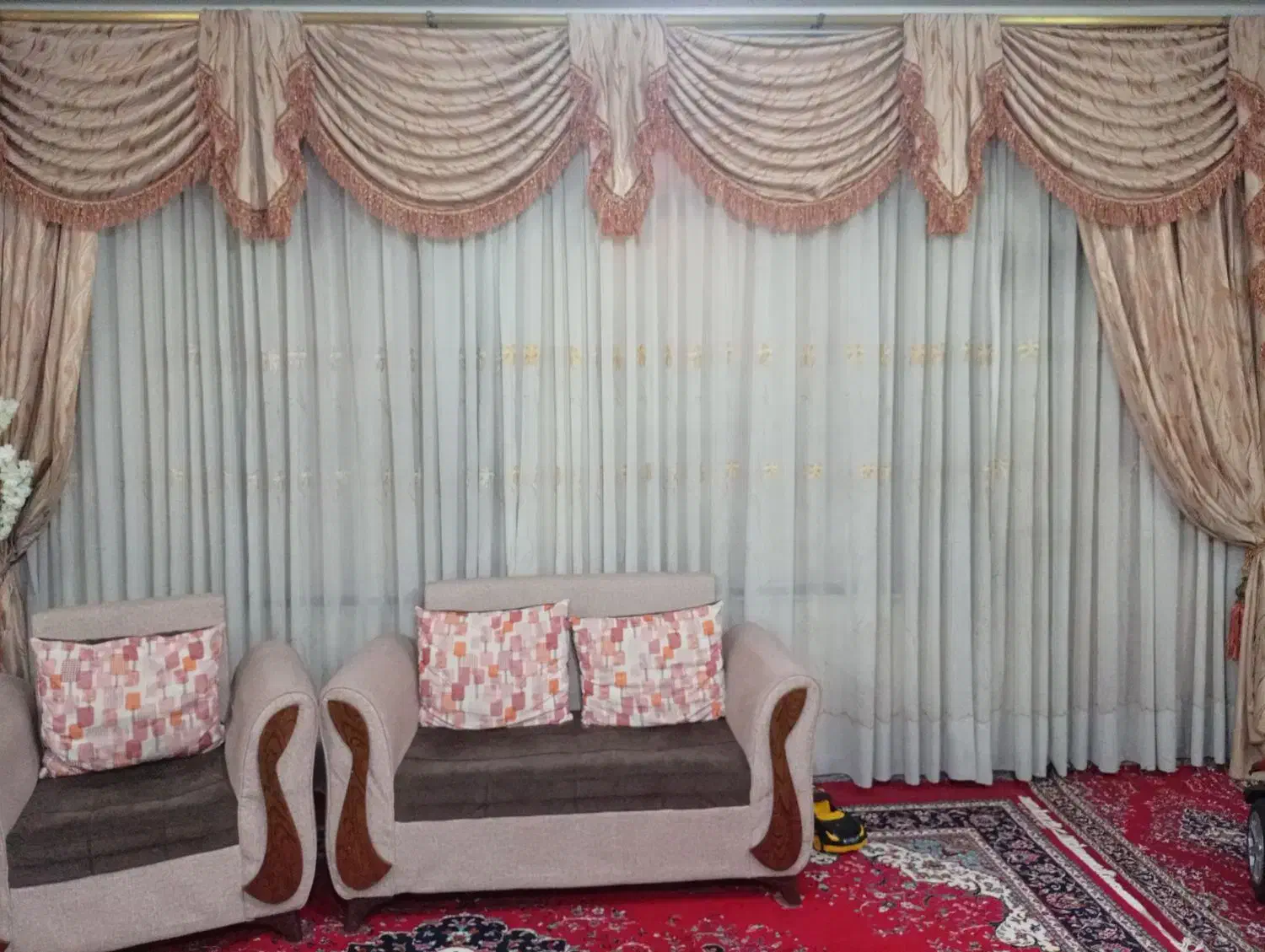 پرده|پرده، رانر، رومیزی|بروجرد, |دیوار