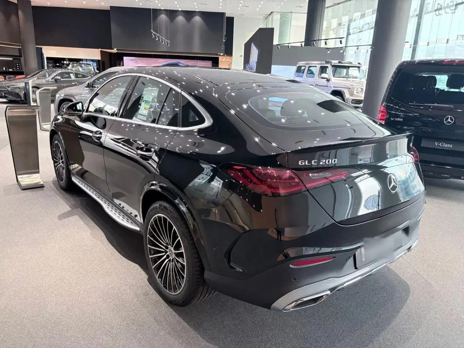بنز GLC 250 COUPE 4MATIC مدل 2025|خودرو سواری و وانت|تهران, آبشار تهران (دریاچه)|دیوار