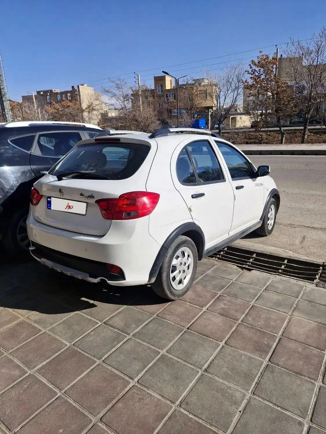 کوییک مدل ۴۰۲ بیرنگ ۴۰ کار|خودرو سواری و وانت|ابهر, |دیوار