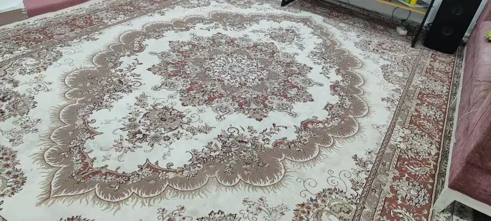 فرش در حد نو بدون پارگی و سوختگی|فرش|اندیمشک, |دیوار