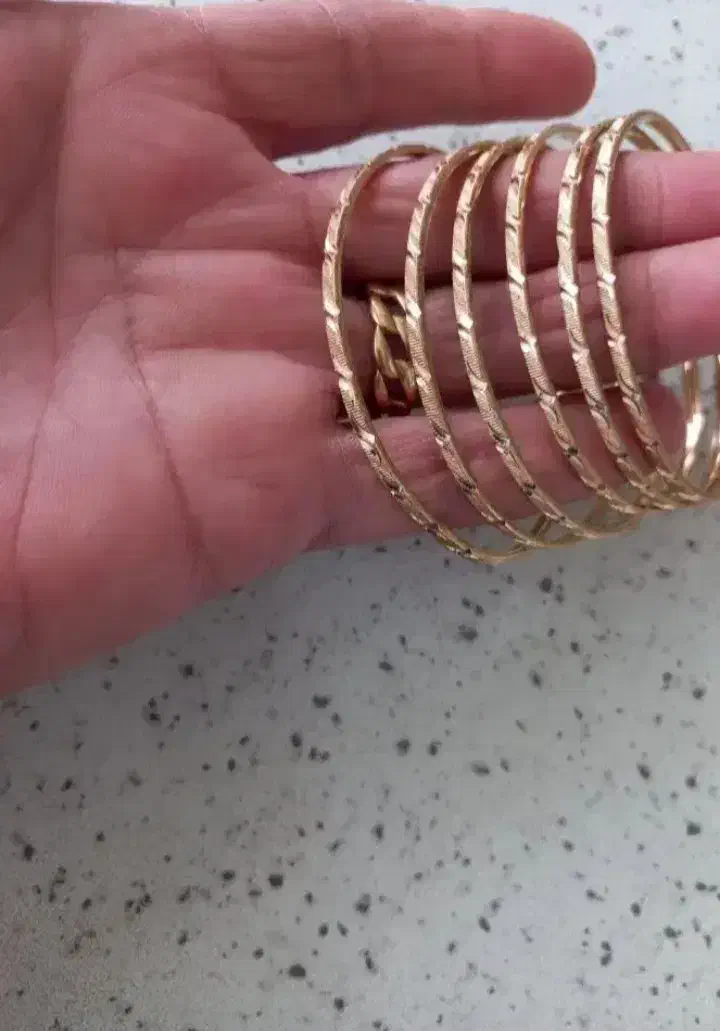 النگوطلاروس اصل|بدلیجات|دماوند, دماوند|دیوار