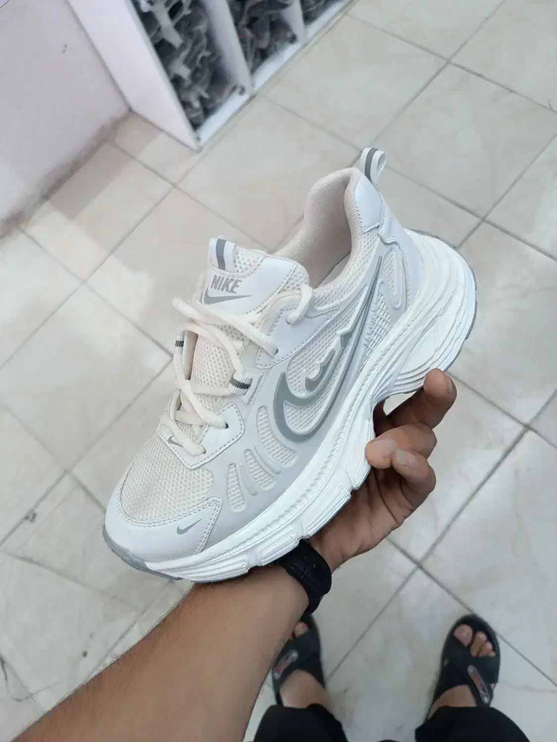 کفش فروشی|فروش مغازه و غرفه|کوهدشت, |دیوار