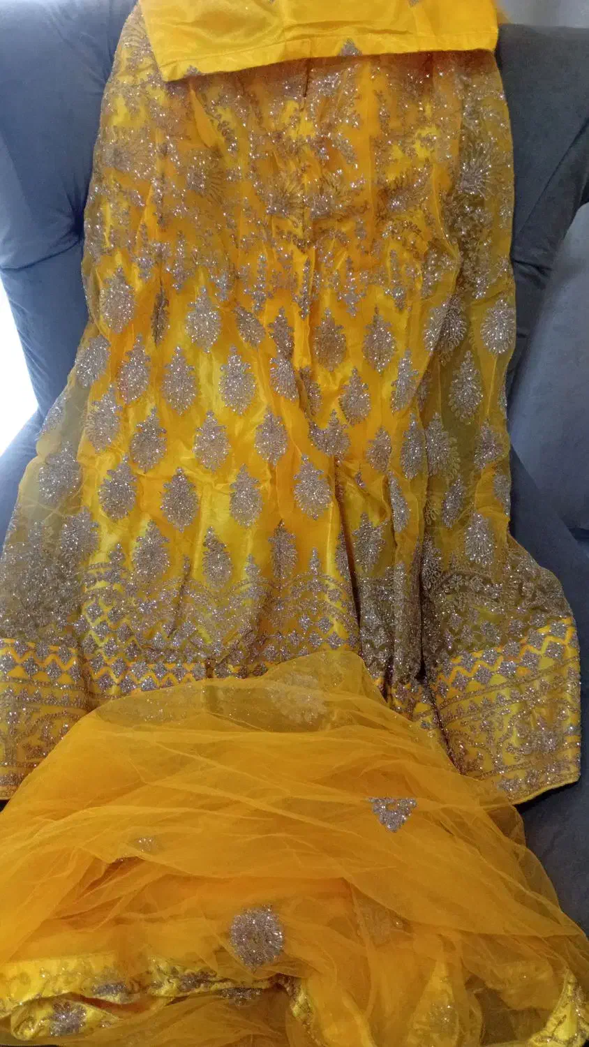 لباس هندی|لباس|قشم, |دیوار