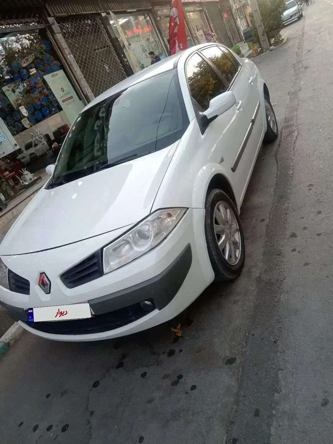 مگان 2000 اتومات|خودرو سواری و وانت|نجف‌آباد, امام خمینی|دیوار