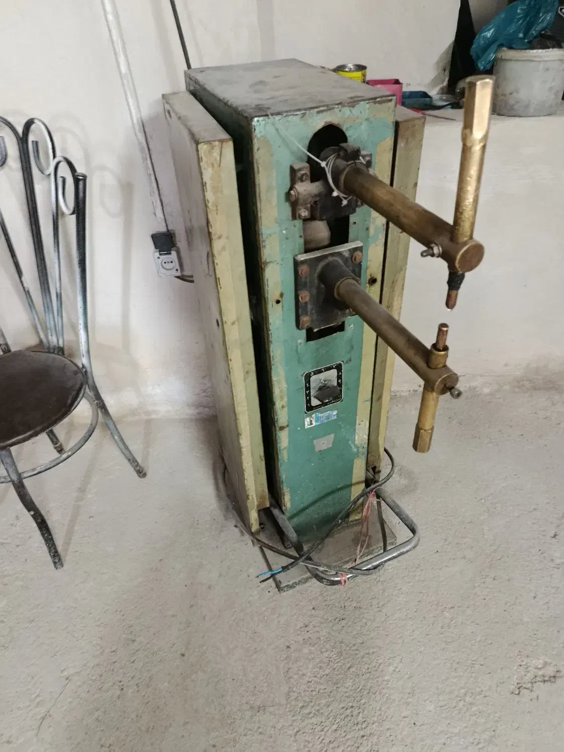 نقطه جوش|ماشین‌آلات صنعتی|فرمهین, |دیوار