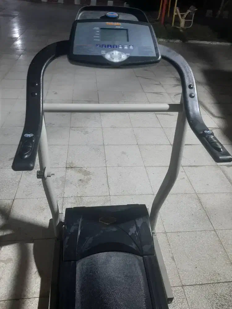 تردمیل سالم وتمیز|تجهیزات ورزشی|اهواز, شهرک الهیه|دیوار