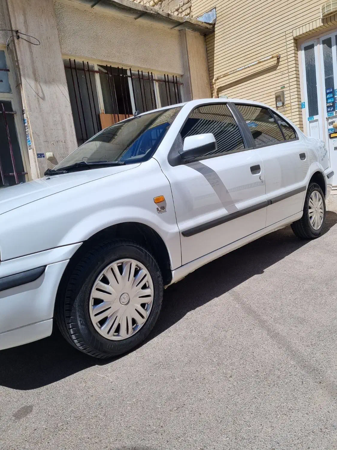 سمند مدل ۹۸|خودرو سواری و وانت|شیراز, لاله|دیوار