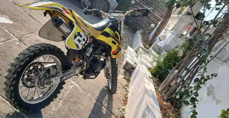 کراس واندرو|موتورسیکلت|رامسر, |دیوار