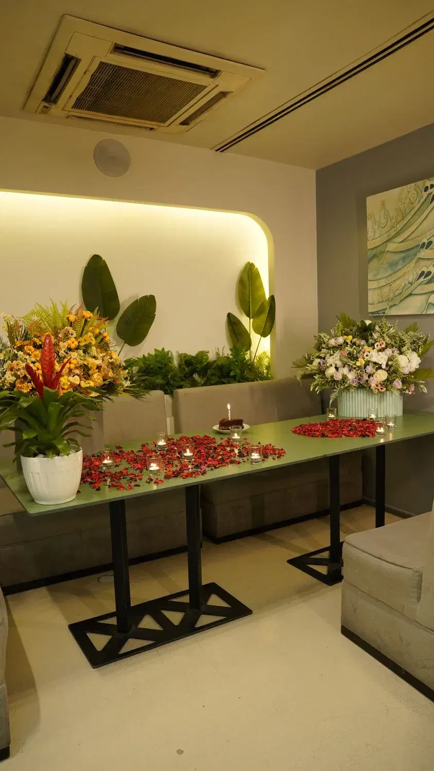 صندوق دار خانم با سابقه و سالن کار باسابقه|خدمات پذیرایی، مراسم|تهران, دریا|دیوار