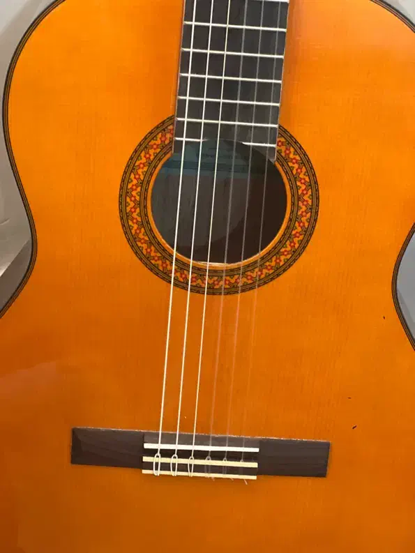 گیتار یاماها c70 اندونزی آکبند با کارتن و‌متعلقات|گیتار، بیس، امپلیفایر|دورود, |دیوار