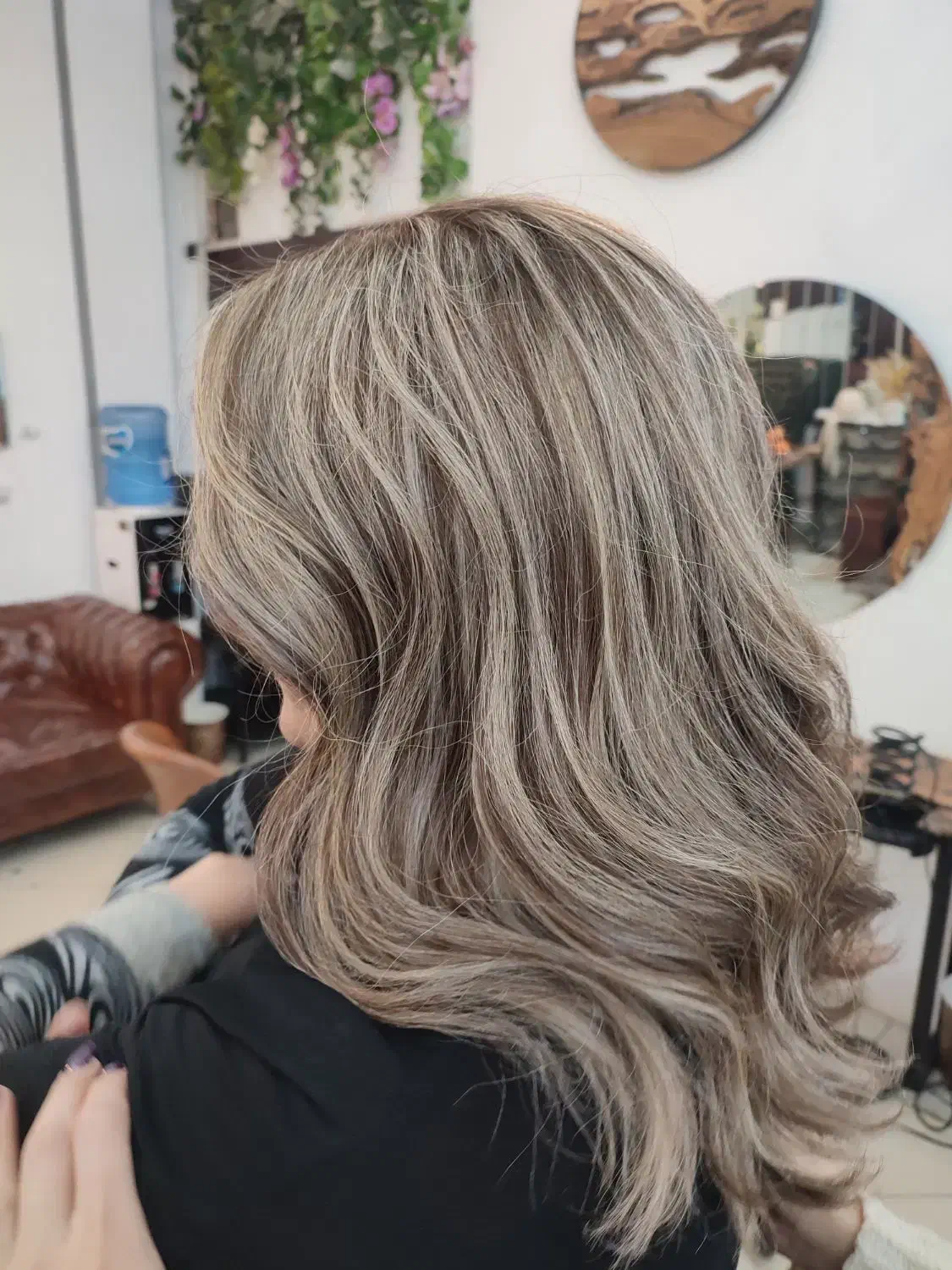 خدمات رنگ و لایت|خدمات آرایشگری و زیبایی|اسلام‌شهر, شهرک مفیدی|دیوار