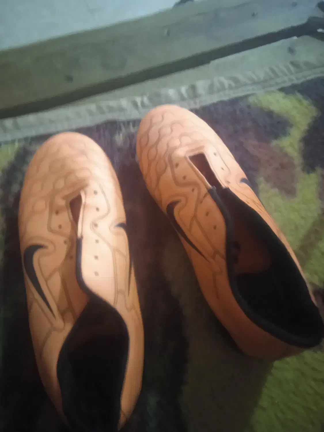 کفش|کیف، کفش، کمربند|شوشتر, |دیوار