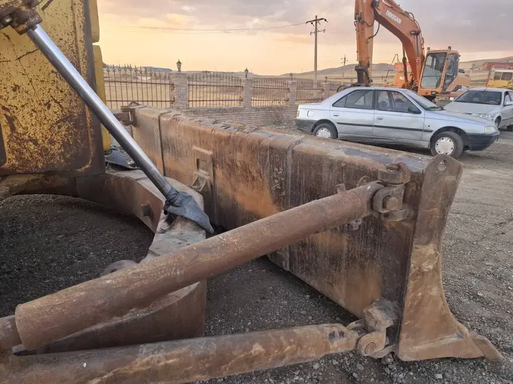 بولدوزر|خودرو سنگین|تبریز, |دیوار