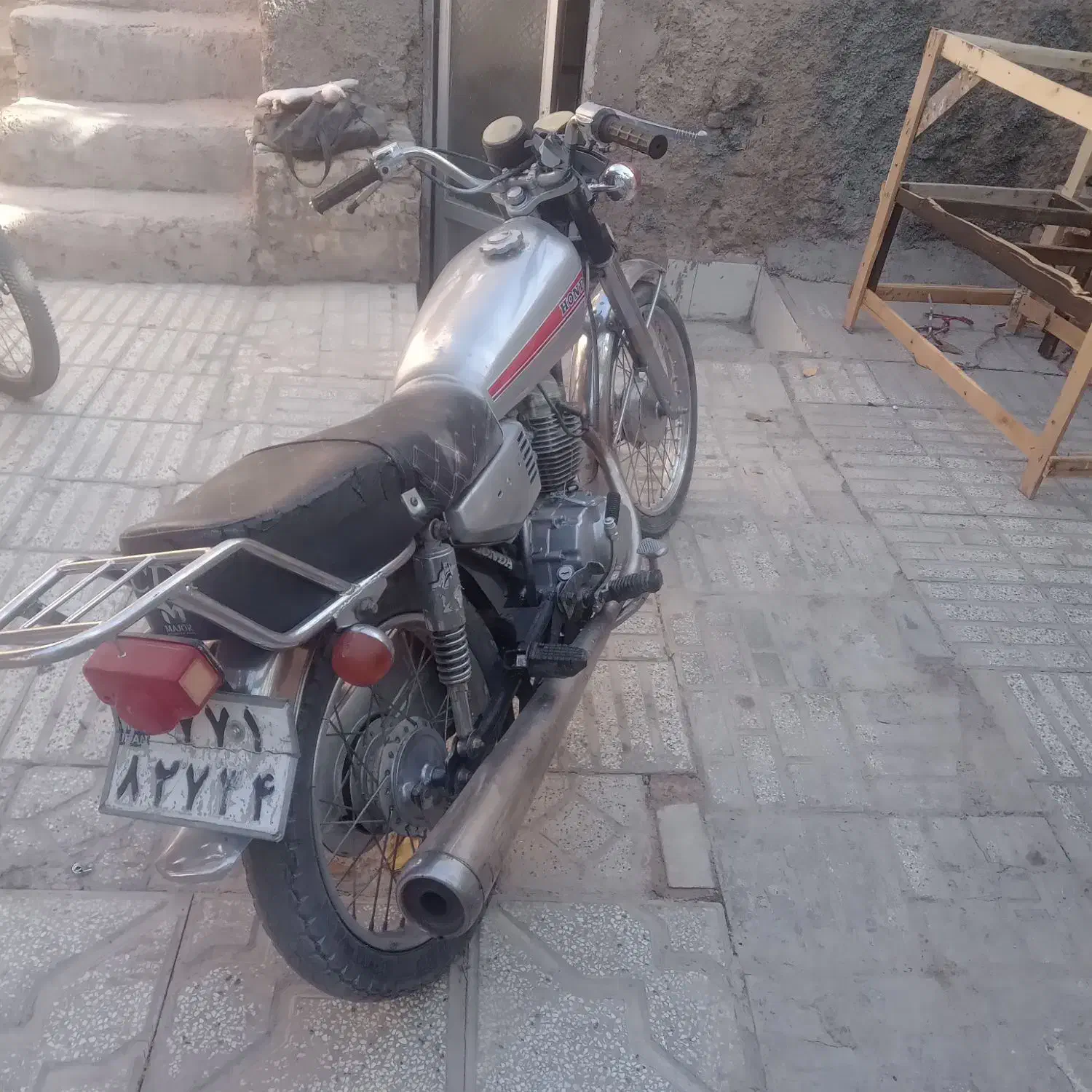 موتور هوندا۸۳|موتورسیکلت|اسفراین, |دیوار