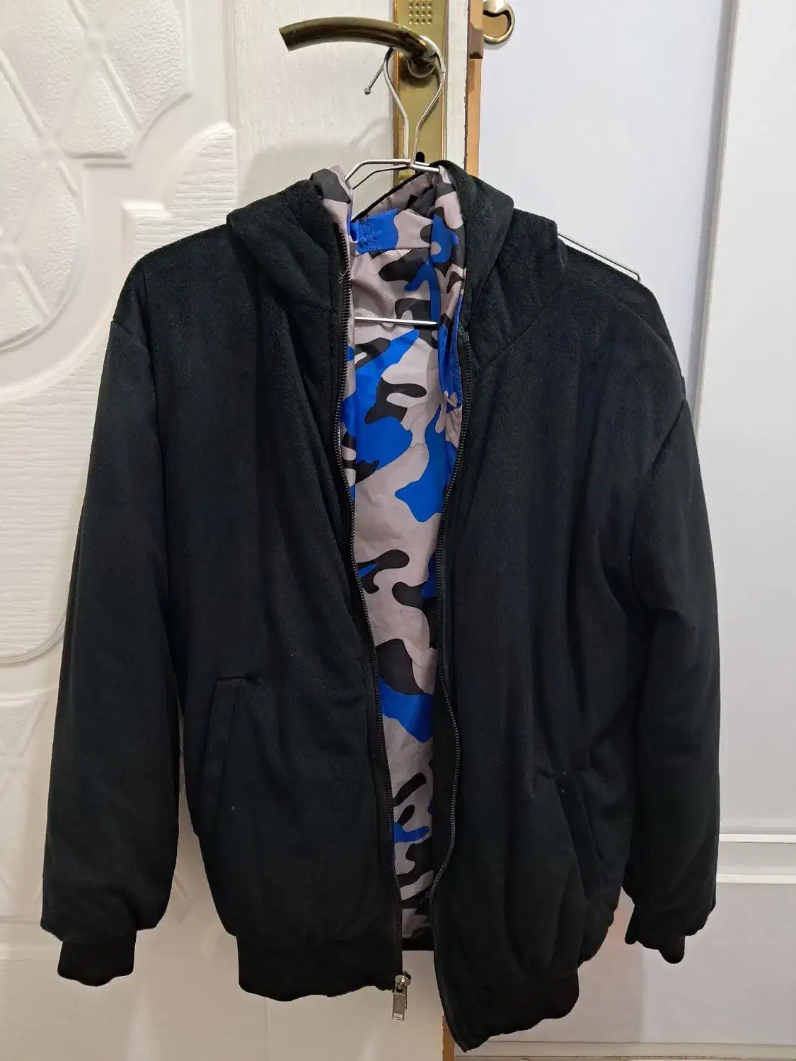 کاپشن|لباس|قائم‌شهر, |دیوار