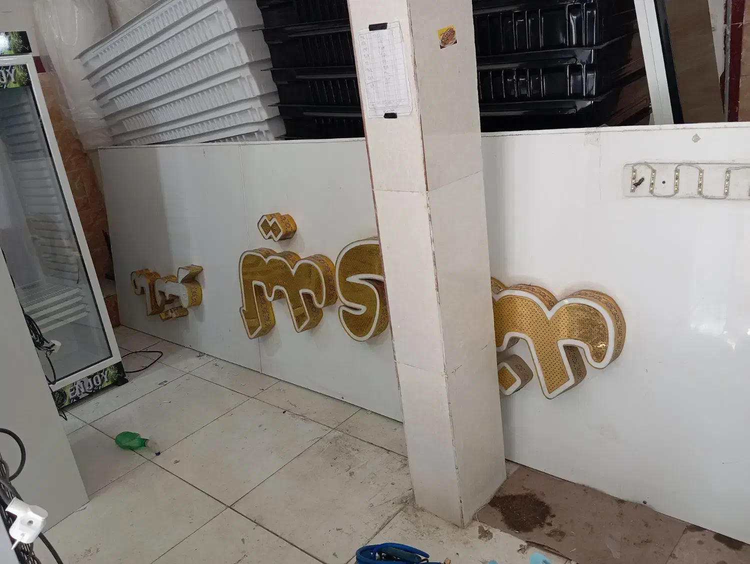 تابلو چلنیوم کامپوزیت|فروشگاه و مغازه|بهارستان, |دیوار