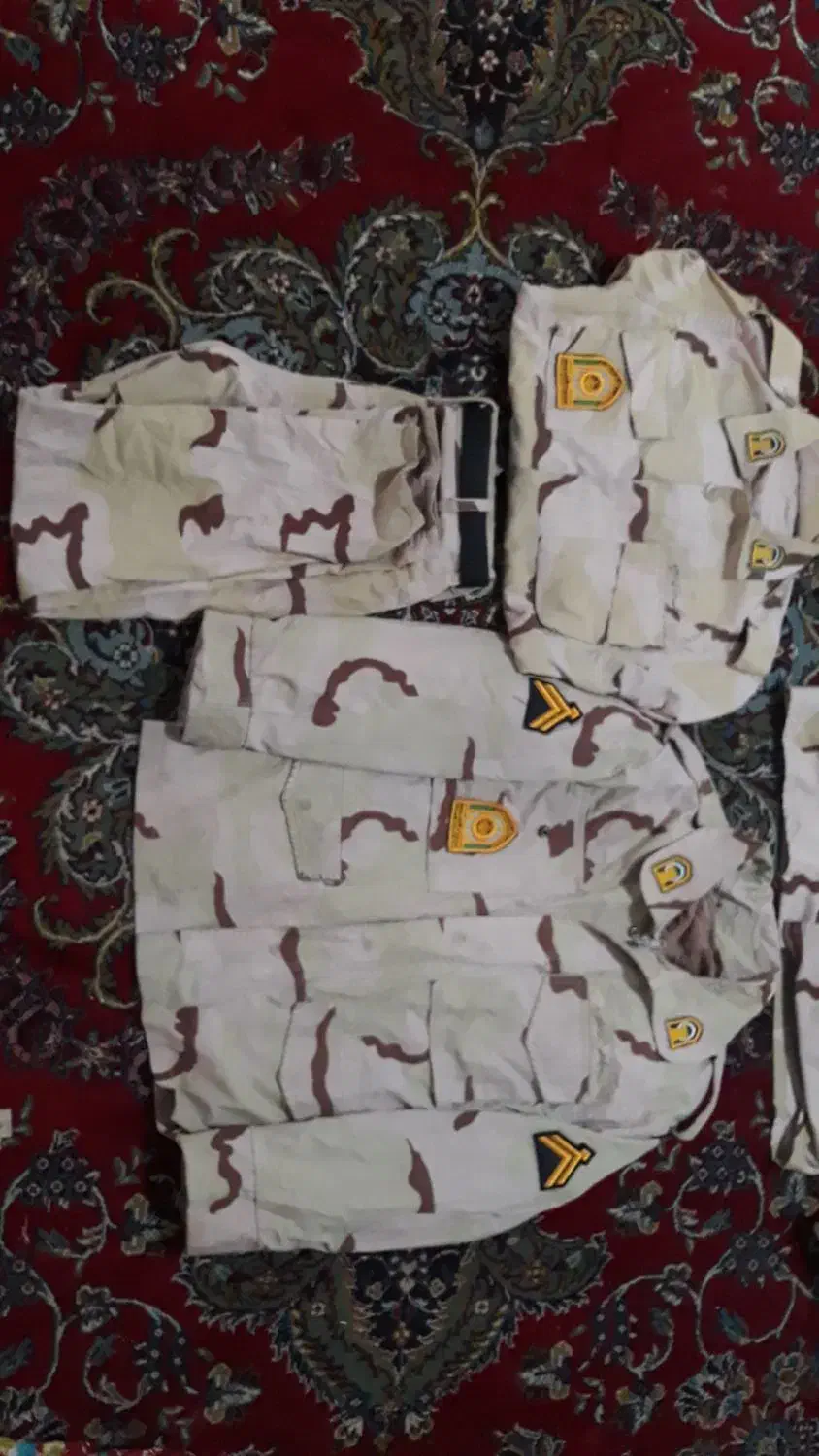 لباس نظامی اورکت مرزبانی داخل خز دار مثل کاپشن گرم|لباس|ارومیه, |دیوار