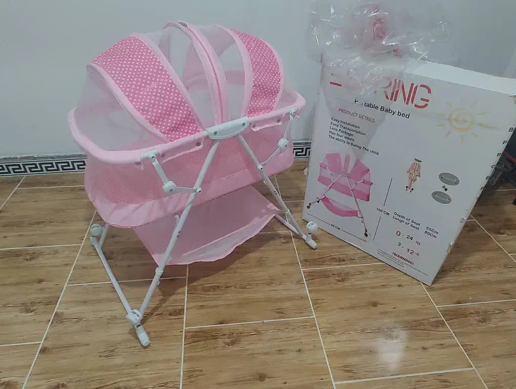 گهواره کنار تخت مادر|اسباب و اثاث بچه|مشکیندشت, |دیوار